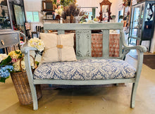 Load image into Gallery viewer, Vintage Shabby Chic Bench
