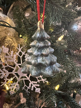 Load image into Gallery viewer, Holiday Ceramic Pick Your Craft Take Home Kits