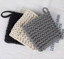Load image into Gallery viewer, Cotton Crocheted Pot Holder