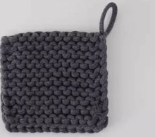 Load image into Gallery viewer, Cotton Crocheted Pot Holder