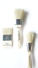 Load image into Gallery viewer, Daydream Apothecary Paint Brush Helen Oval Long 1.5 inch