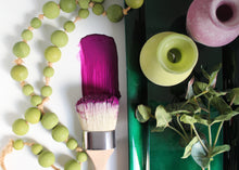 Load image into Gallery viewer, Aura A true magenta reflecting a highly creative spirit by Crys’ Dawna and Daydream Apothecary